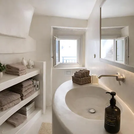 White Dovecote Villa With Private Pool, Tinos Agapi