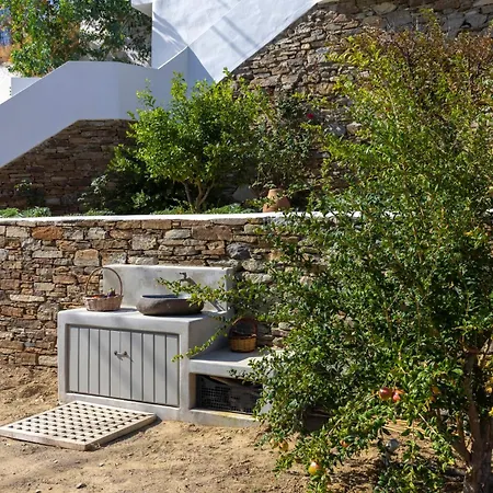 White Dovecote With Private Pool, Tinos Villa *
