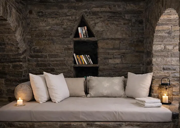 Luxury 5Br Private Villa With Pool & Outdoor Dining In Traditional Tinos Village וילה